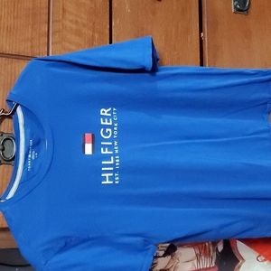 Tommy Hilfiger T shirt